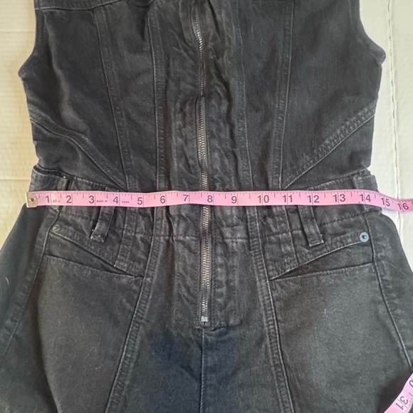 NWT Universal Thread Sleeveless Denim Jumpsuit Zip Front Coveralls Size 4 Black - Picture 8 of 15